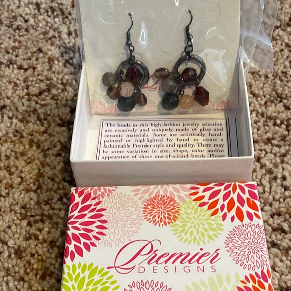 VENICE Retired Premier Designs Earrings NWT - Picture 1 of 11